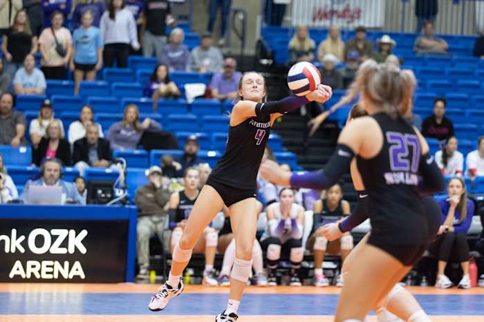 Fayetteville-Conway Volleyball Final__00097